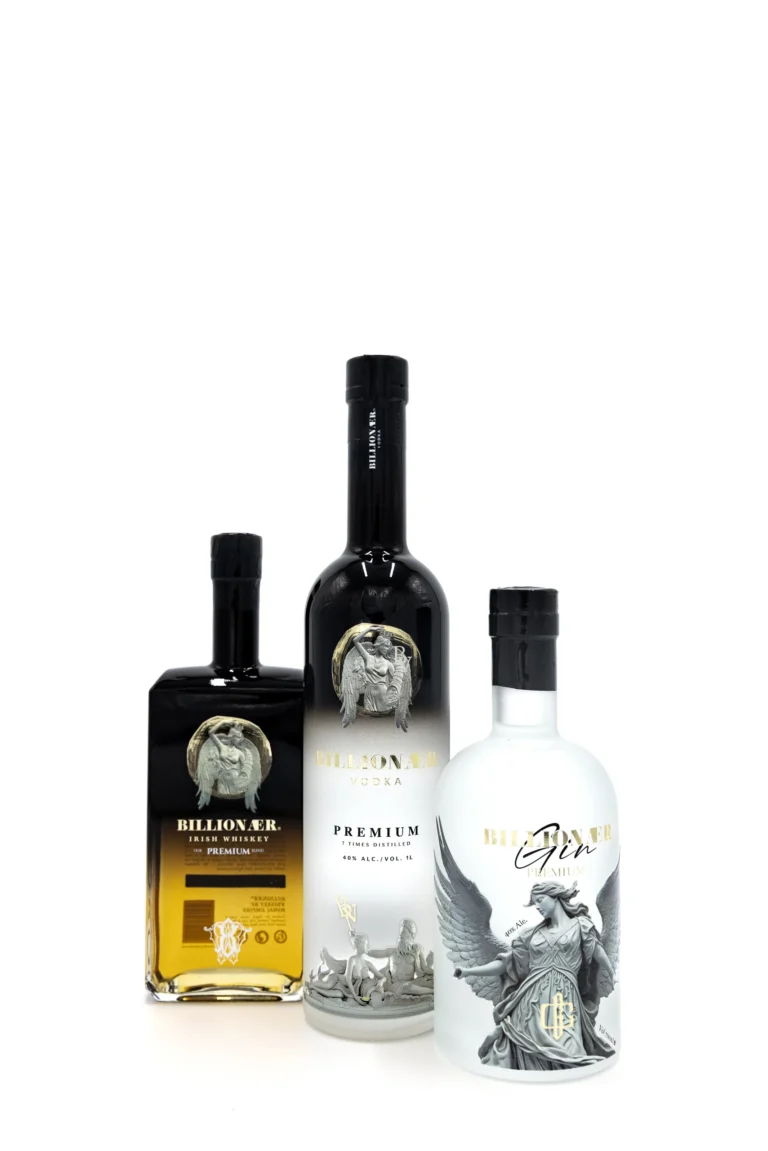 Produktfoto af tre flasker Billionær spiritus til webshop